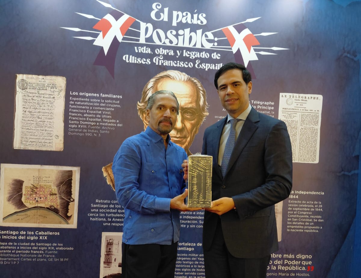 Ponen a circular colección conmemorativa del sesquicentenario del gobierno de Ulises Francisco Espaillat