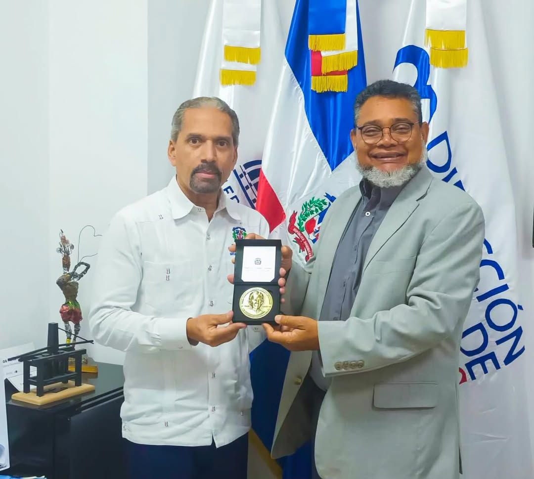 Juan Pablo Uribe, sostuvo un encuentro con el director general de museos, Carlos Andújar.