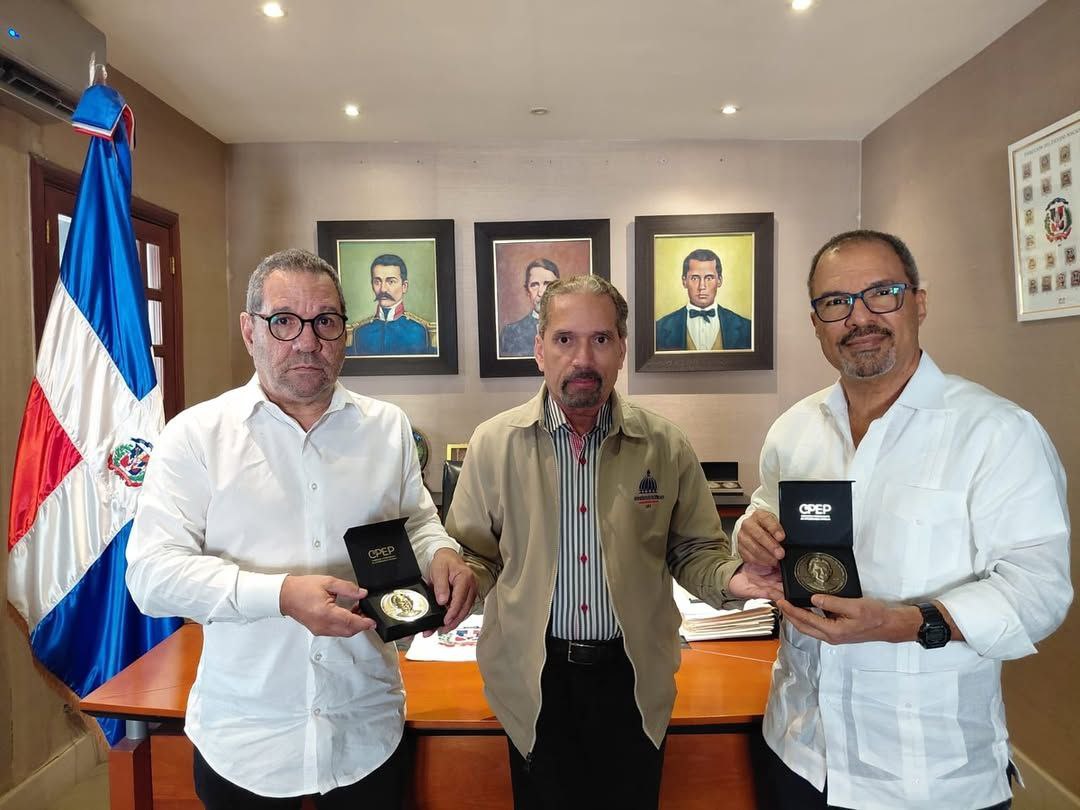 Un significativo, emotivo y profundo encuentro con Huáscar y Manuel Tejeda ciudadanos de bien y sentimientos patrióticos, hijos de Huascar Tejeda, Héroe y mártir del 30 de mayo