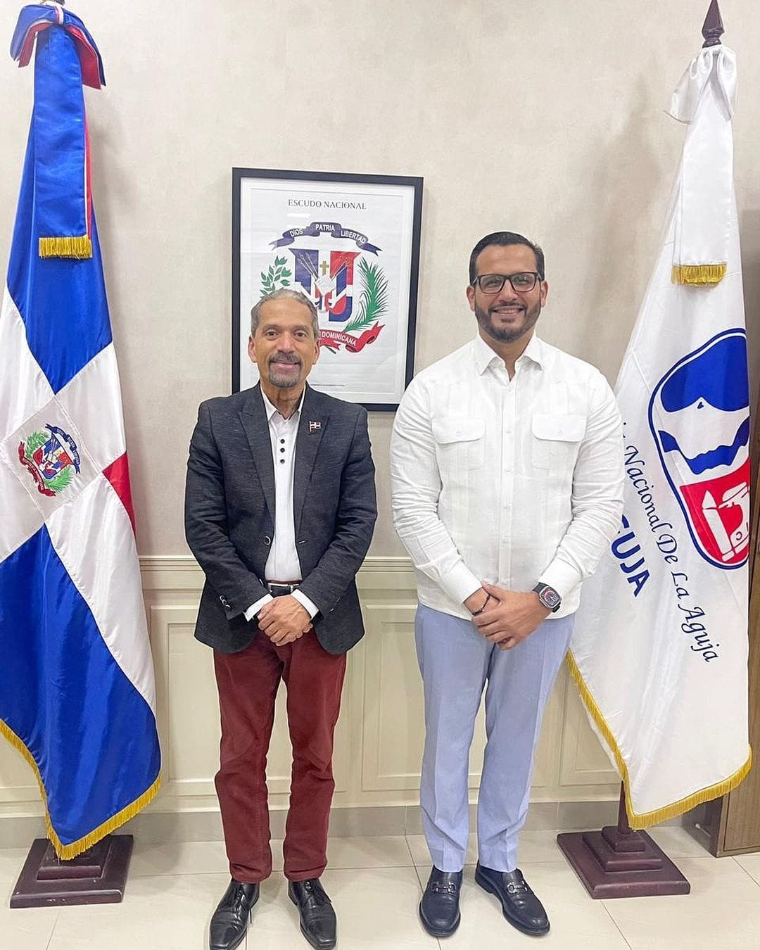 El presidente de CPEP Juan Pablo Uribe en su visita al director ejecutivo de INAGUJA Paul Almanzar Hued donde conversaron temas de interés para ambas instituciones.